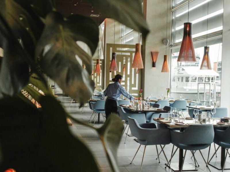 How Much Does It Cost to Recruit an International Restaurant Manager